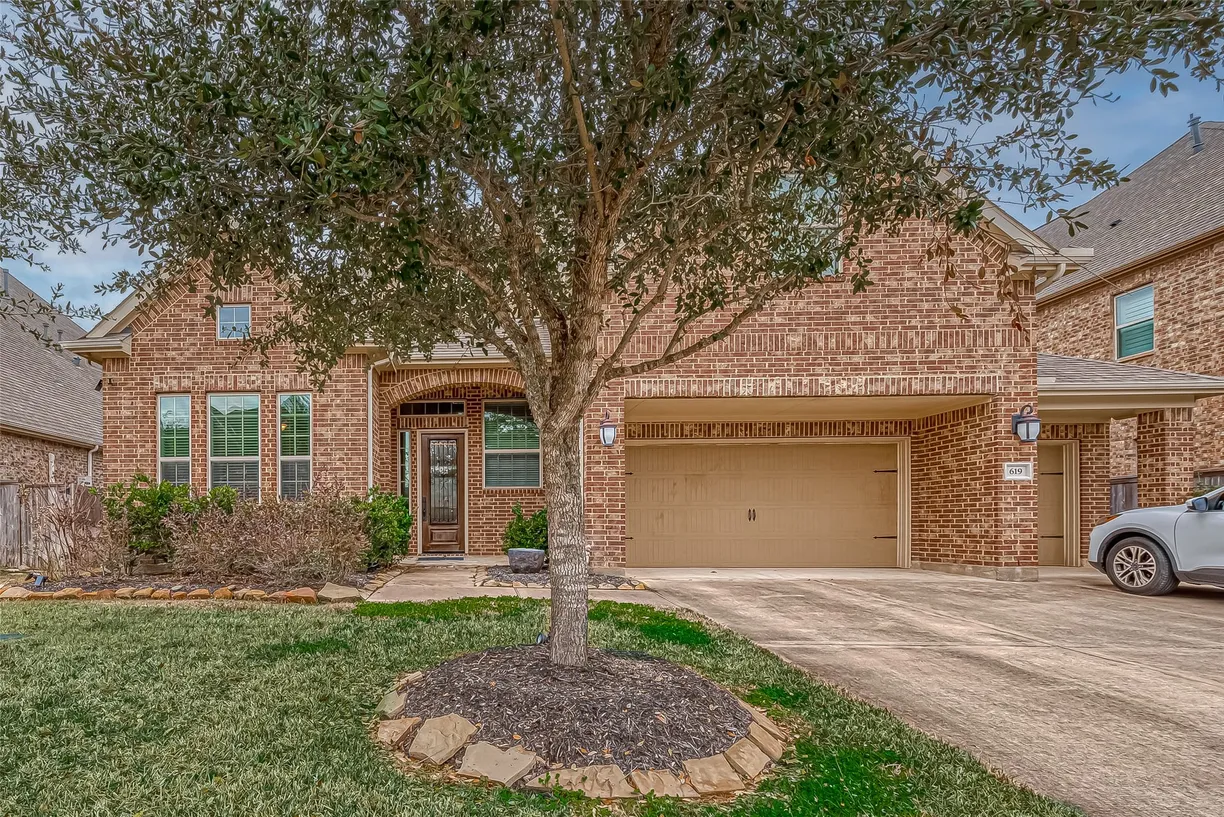 Houston Real Estate | View 619 Cypress Creek Lane | Listing