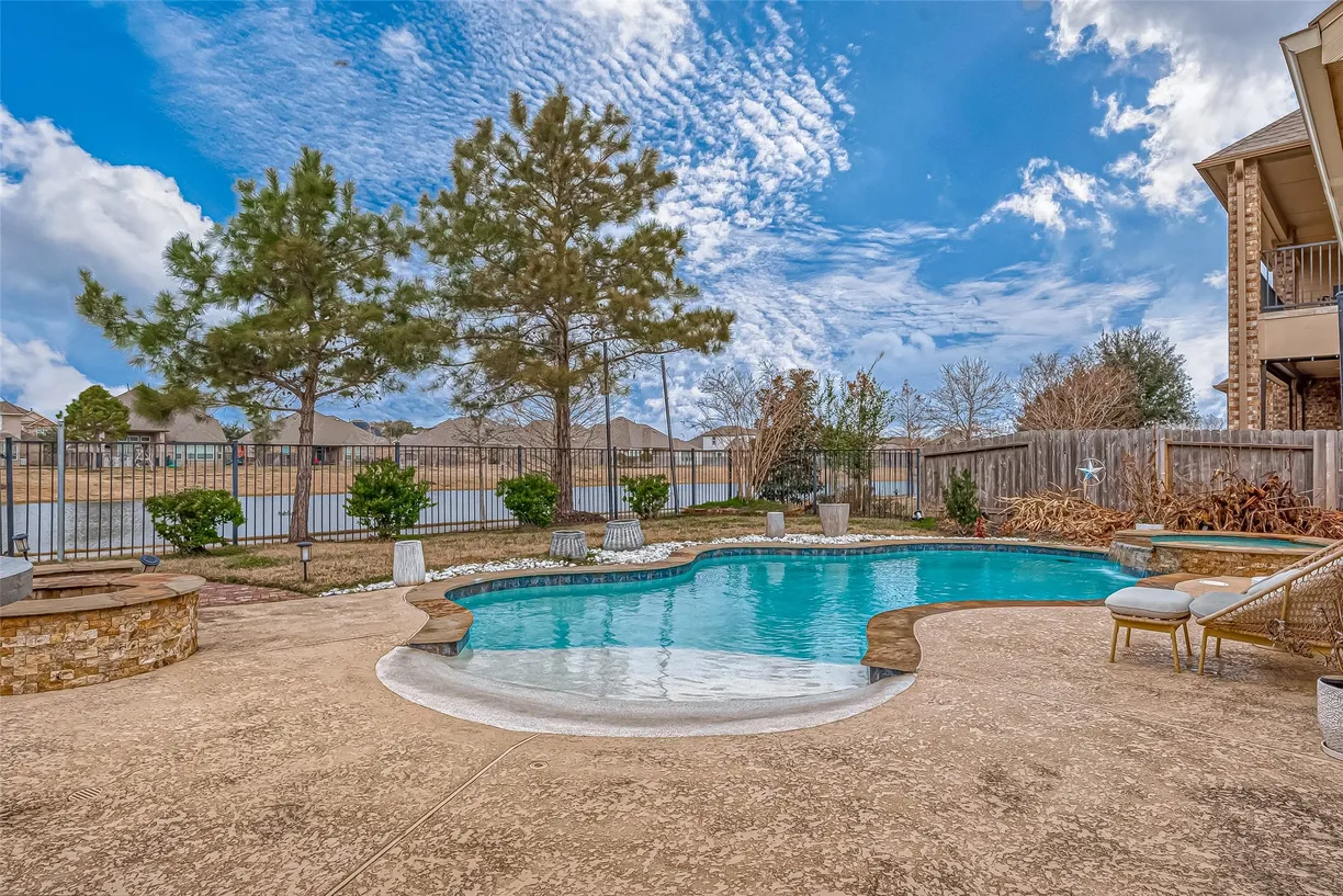 Houston Real Estate | View 619 Cypress Creek Lane | 4 Beds, 3 Baths