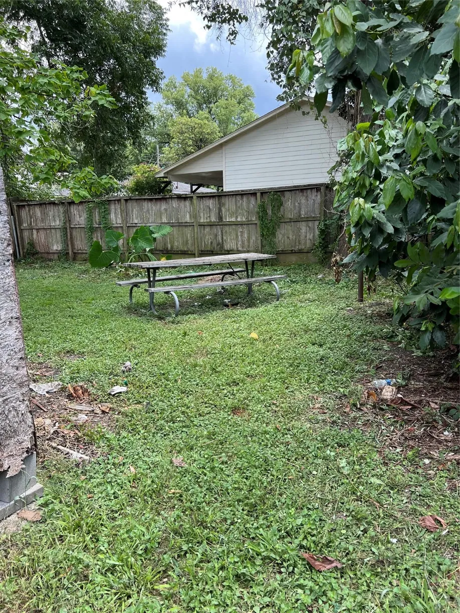 Houston Real Estate | View 7004 Market Street | Listing