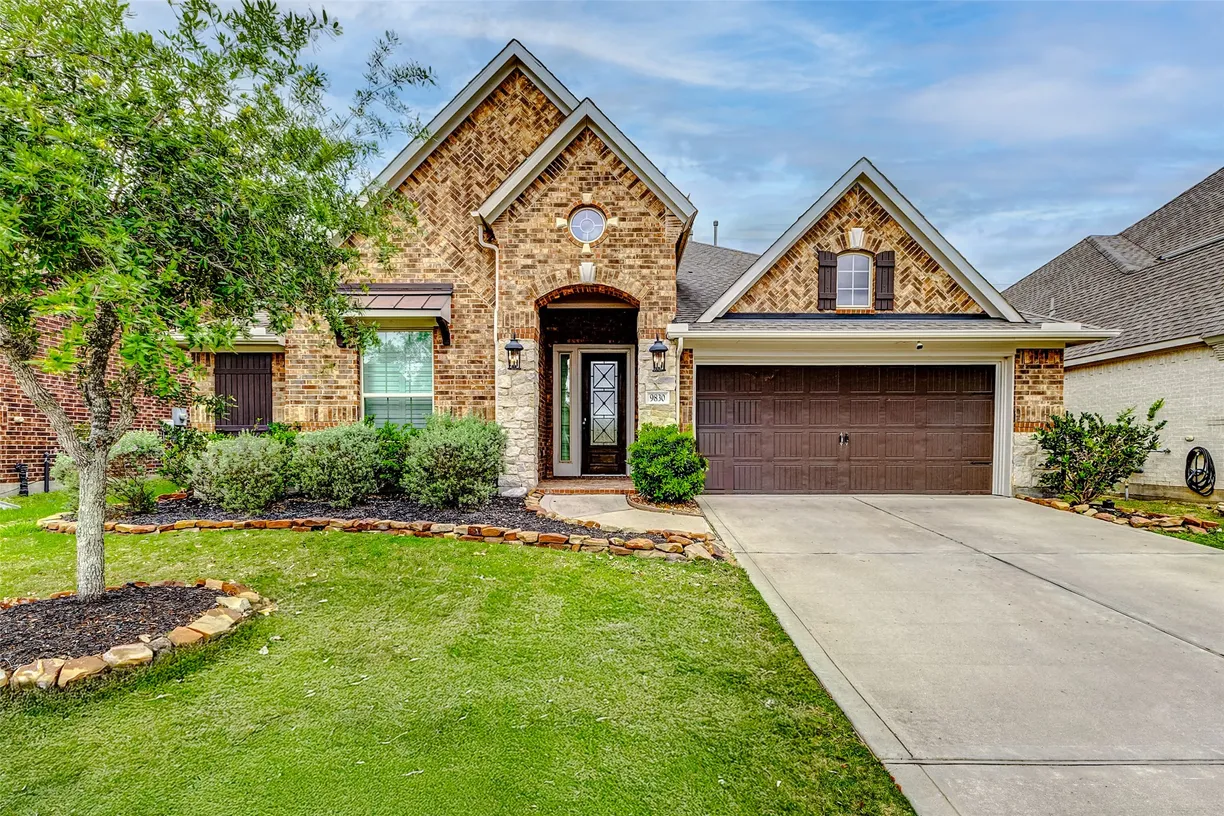 Houston Real Estate | View 9830 Joyce Drive | 4 Beds, 3 Baths