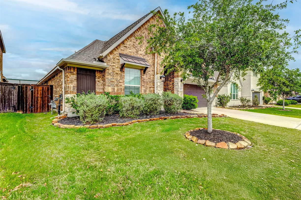 Houston Real Estate | View 9830 Joyce Drive | Listing