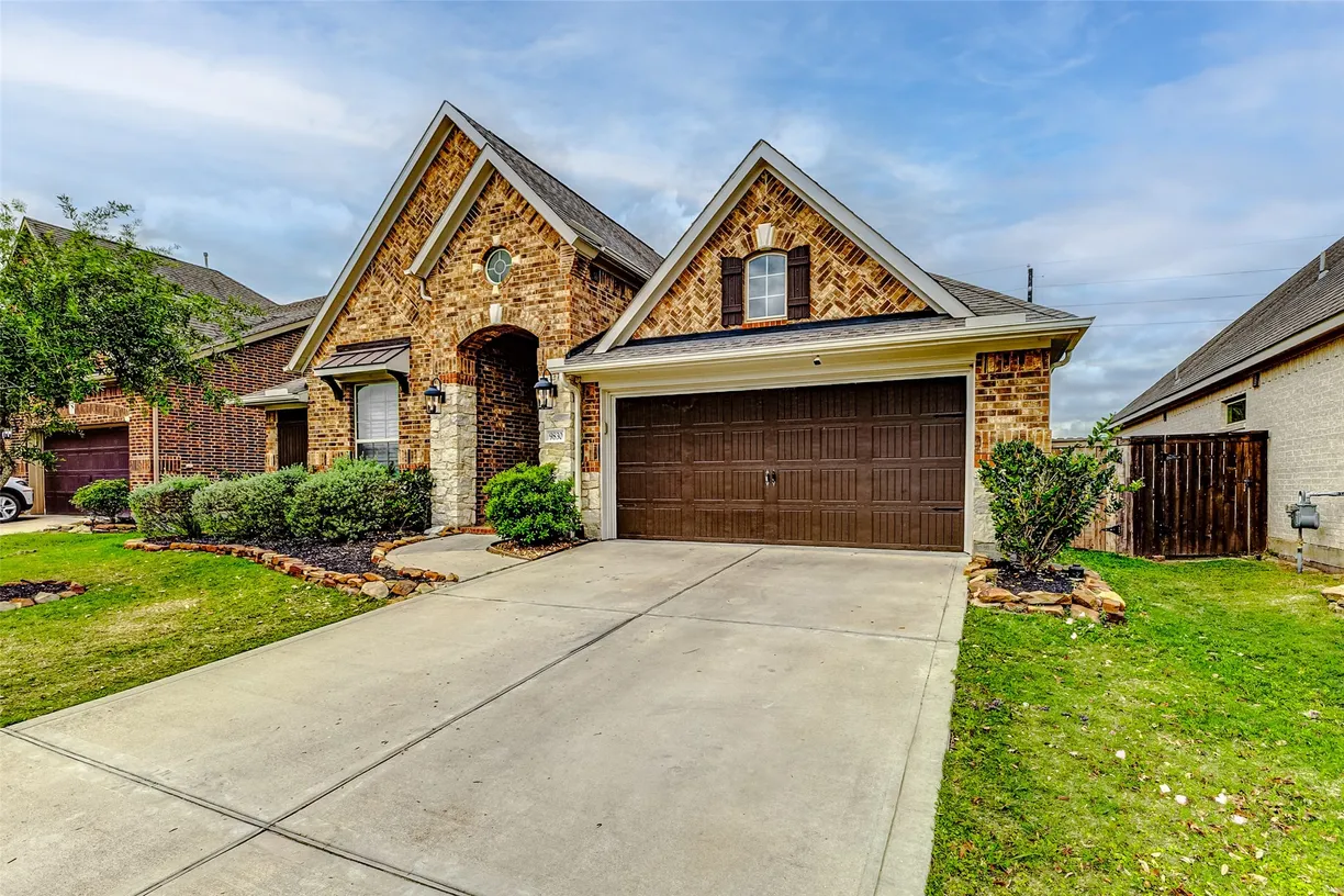 Houston Real Estate | View 9830 Joyce Drive | Listing
