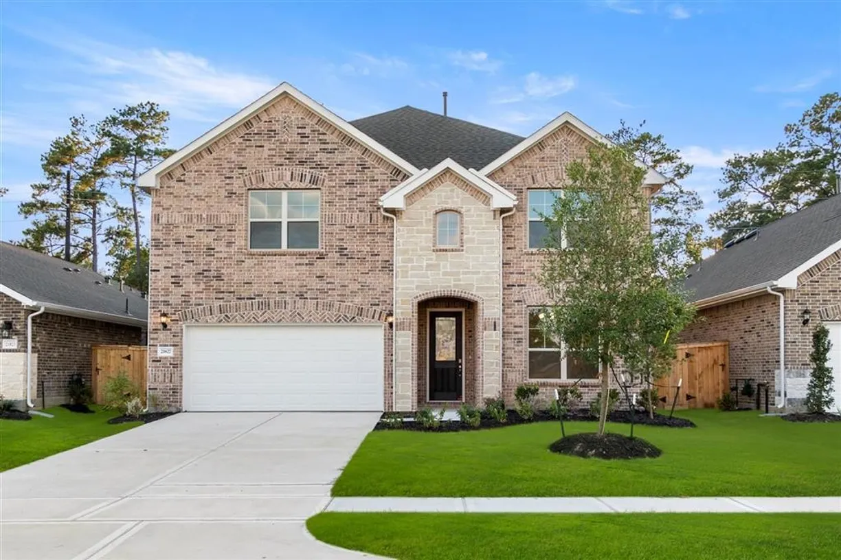 Houston Real Estate | View 21827 Carballo Oak Trail | 4 Beds, 3 Baths