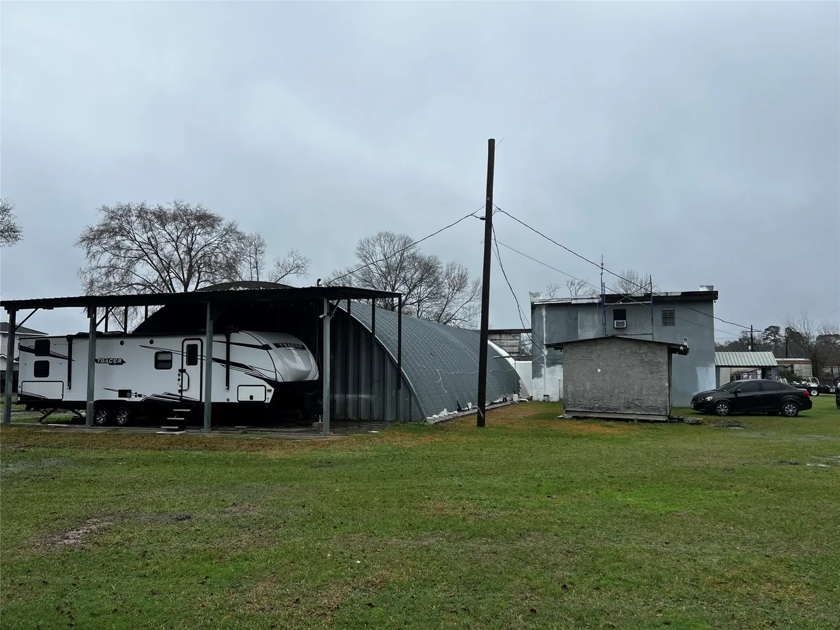 Houston Real Estate | View 20072 Fm 1485 Road | 3 Beds, 2 Baths