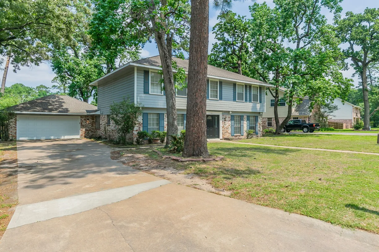 Houston Real Estate | View 1119 Whitestone Lane | Listing