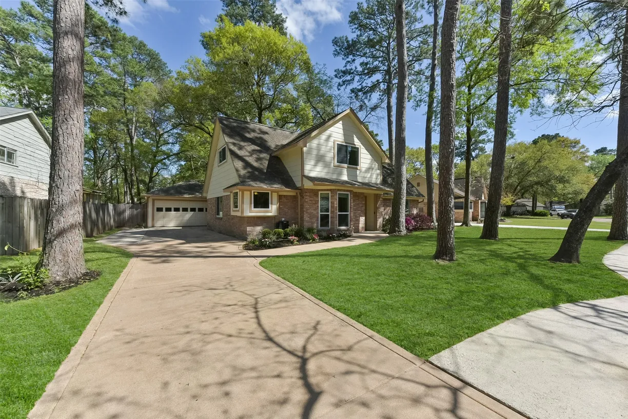 Houston Real Estate | View 14918 Shady Bend Drive | Listing
