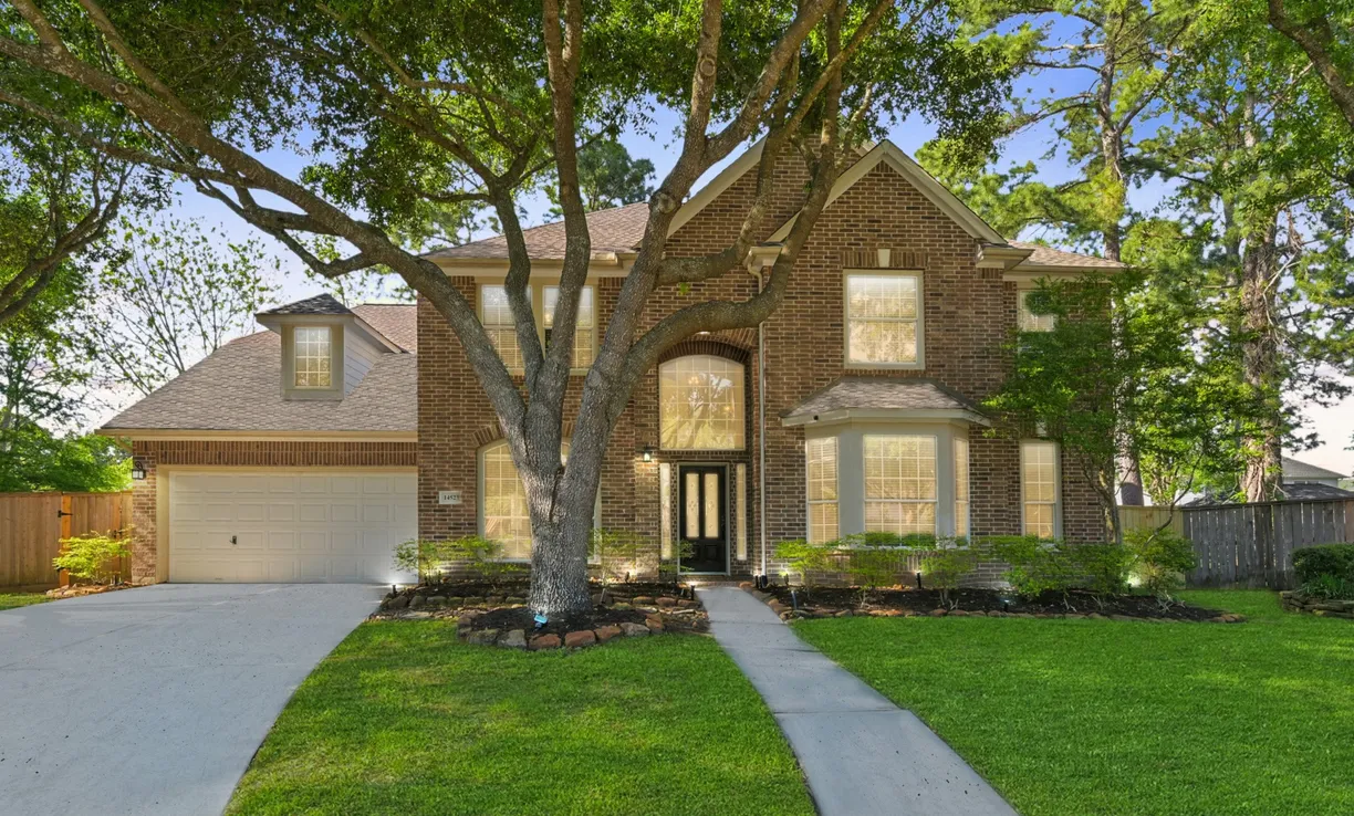 Houston Real Estate | View 14523 Ivy Wood Court | 4 Beds, 3 Baths