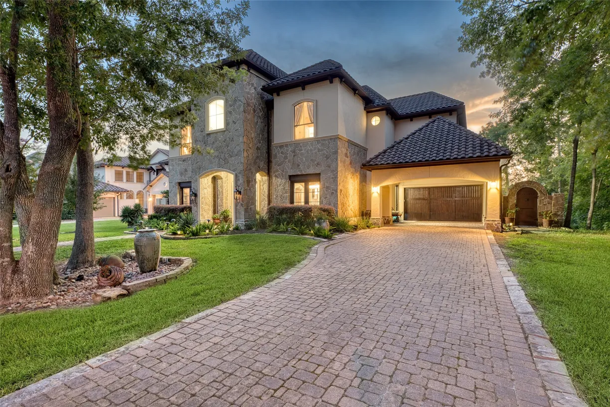 Houston Real Estate | View 1123 Grand Estates Drive | Listing