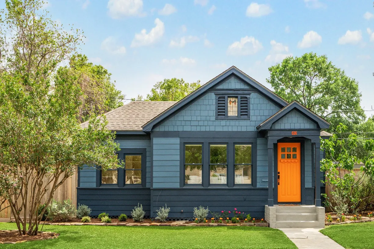 Houston Real Estate | View 636 Pizer Street | 2 Beds, 2 Baths