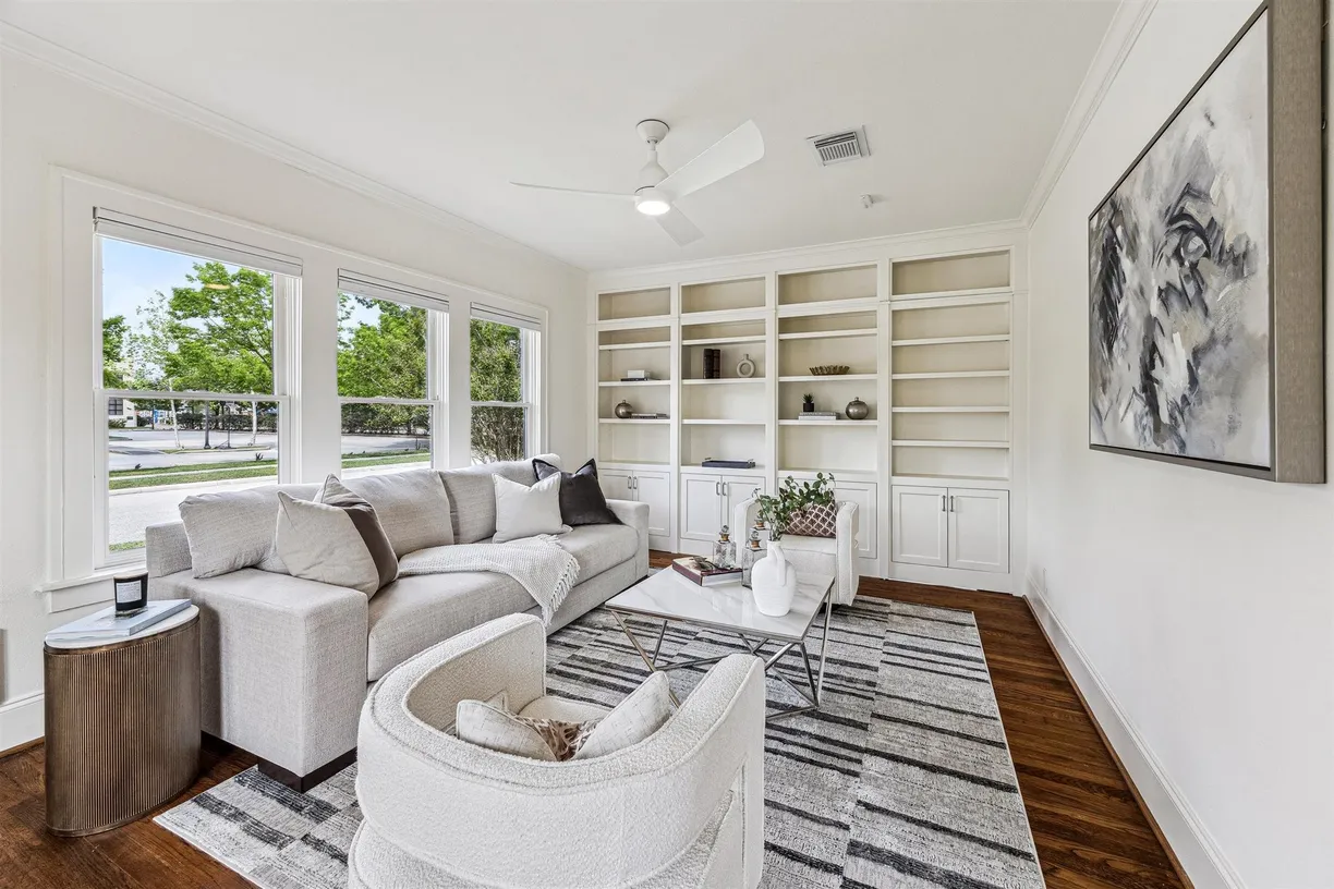 Houston Real Estate | View 636 Pizer Street | Listing