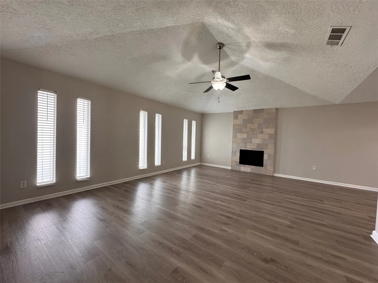 Houston Suburbs Real Estate | View 2414 Stillmeadow Drive | Listing