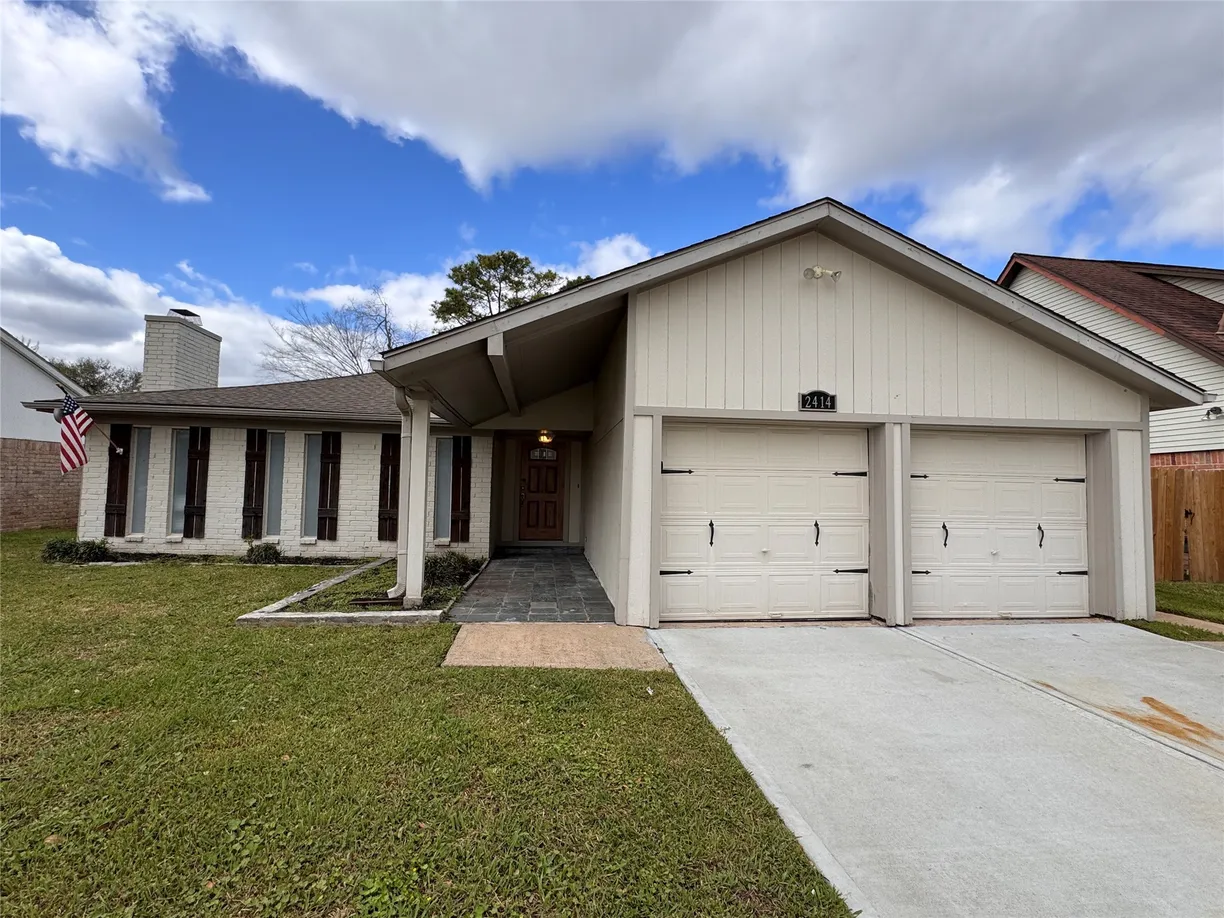 Houston Suburbs Real Estate | View 2414 Stillmeadow Drive | Listing