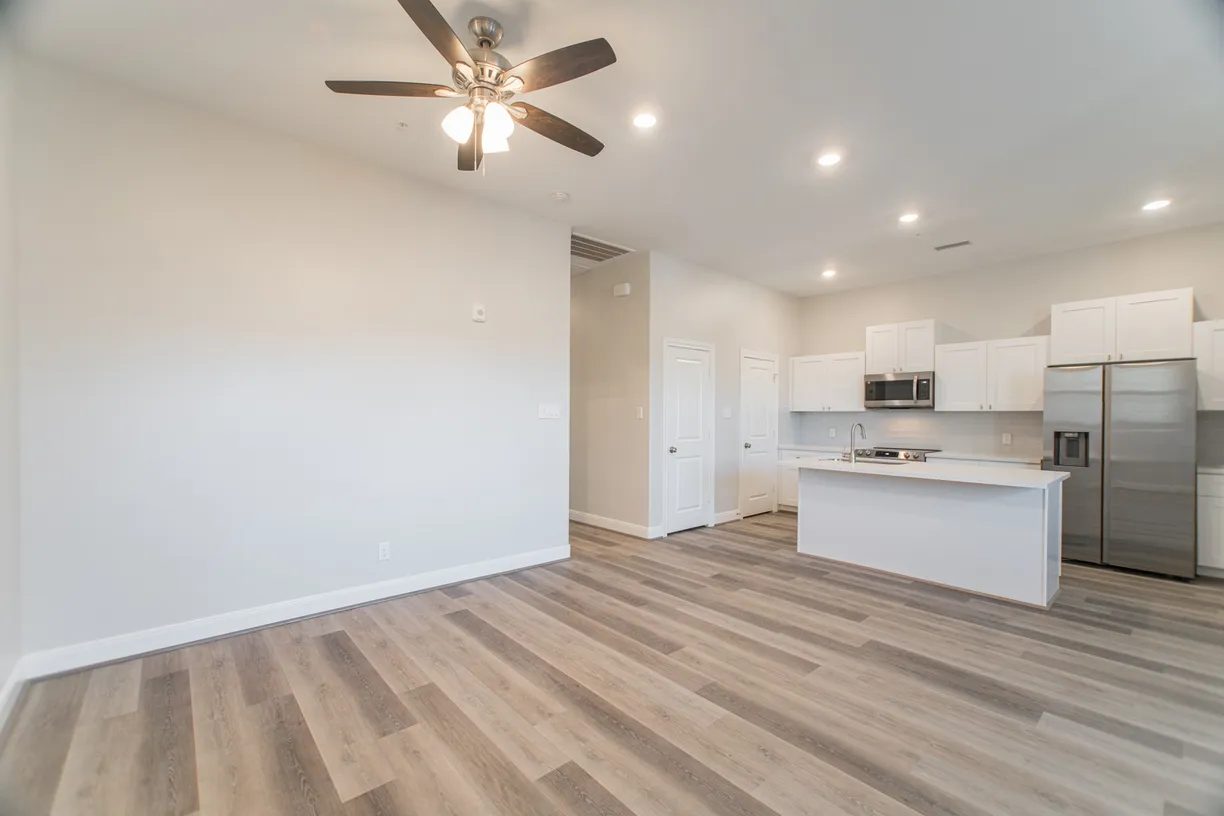 The Woodlands Real Estate | View 504 Nursery Road, 3202 | 2 Beds, 2 Baths