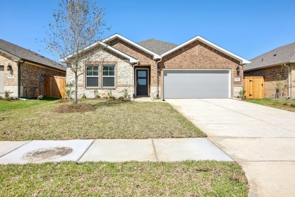 Houston Real Estate | View 6319 Brazos Trail Drive | Listing