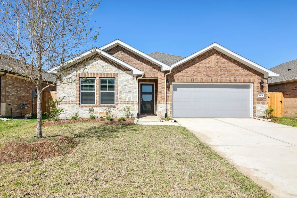 Houston Real Estate | View 6319 Brazos Trail Drive | Listing