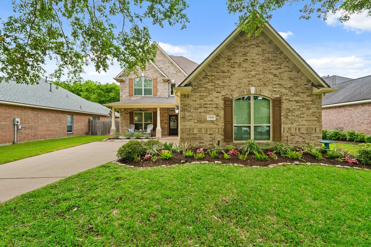 Houston Real Estate | View 13115 Parkbrook Way Lane | Listing