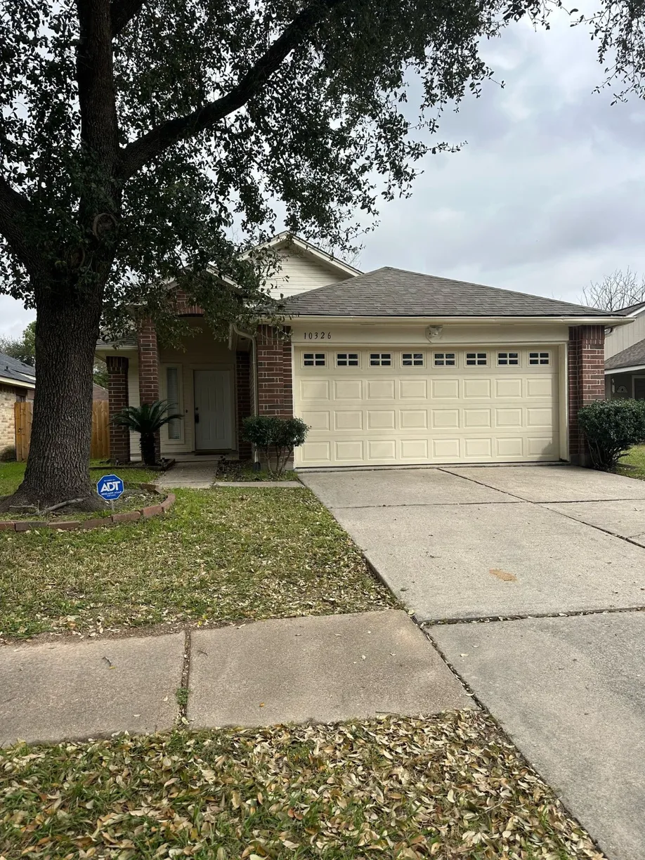 Houston Real Estate | View 10326 Bushy Creek Drive | 3 Beds, 2 Baths