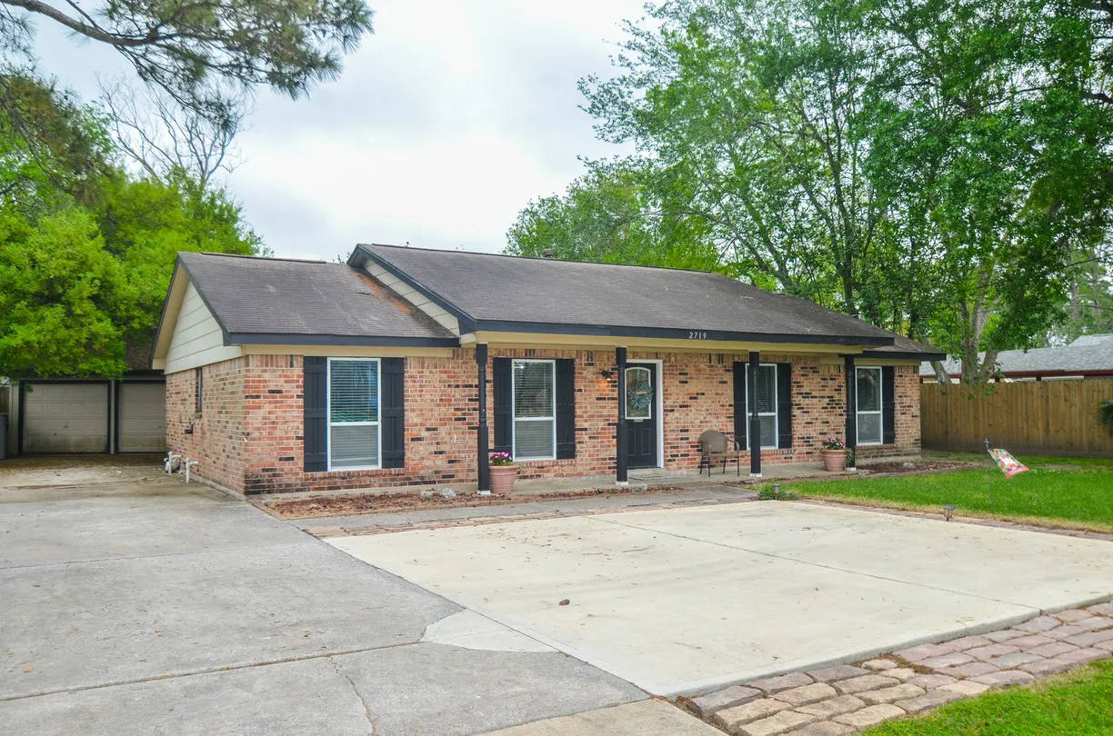 Houston Real Estate | View 2719 Mustang Road | Listing