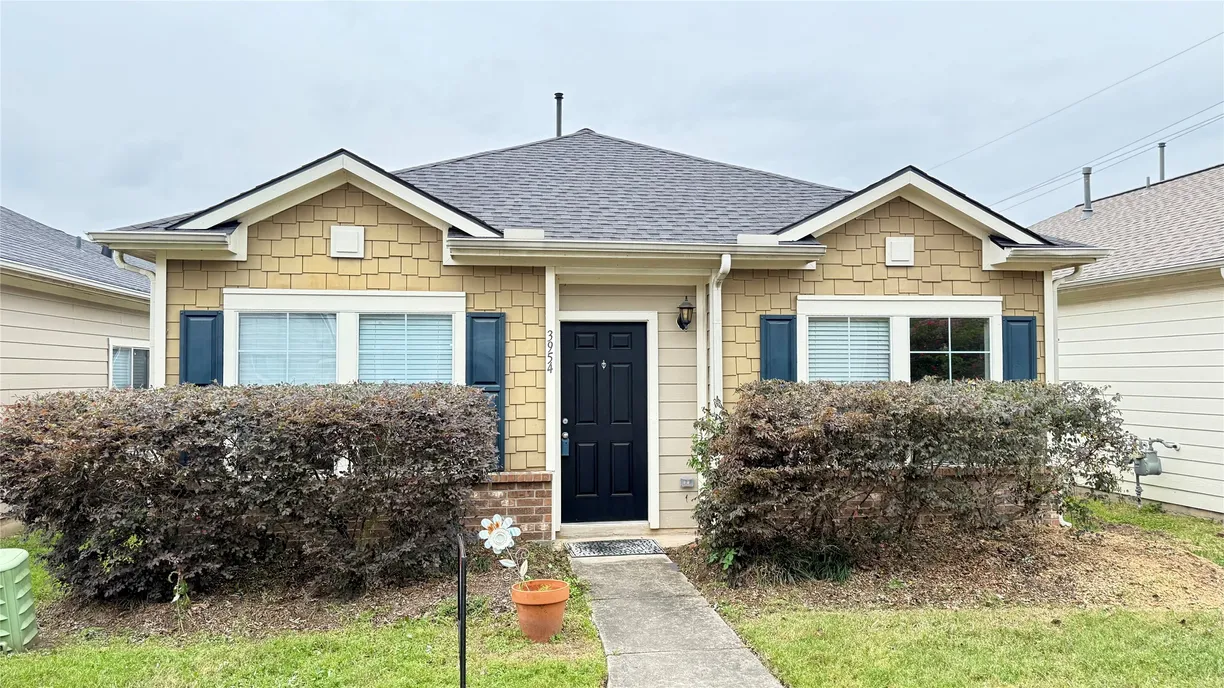 The Woodlands Real Estate | View 3954 Mossy Place Lane | Listing