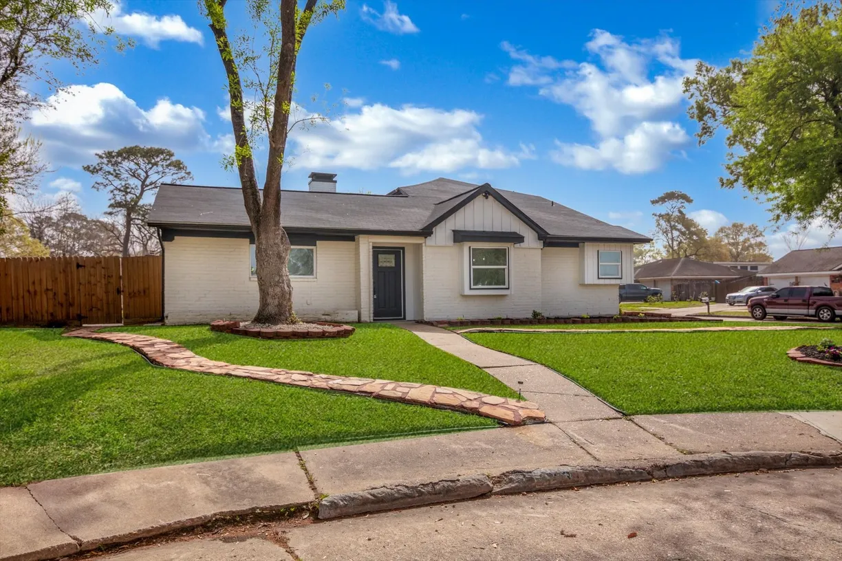 Houston Real Estate | View 13835 Waterville Way | Listing