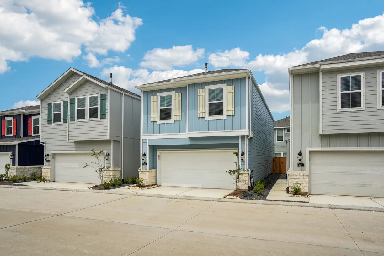 Houston Real Estate | View 591 Avisa Drive | Listing