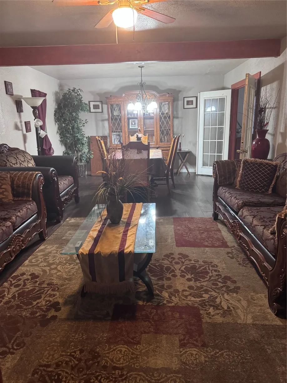 Houston Real Estate | View 2519 Garapan Street | 6 Beds, 3 Baths