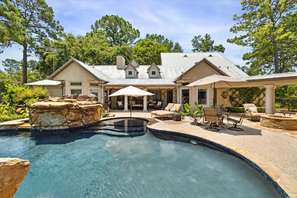 Houston Real Estate | View 15906 Huffmeister Road | Listing