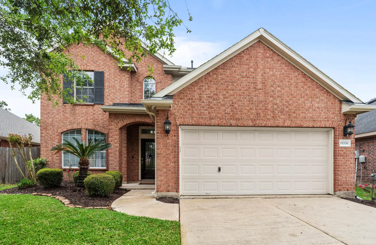 Houston Real Estate | View 19206 Mustang Pointe Lane | 4 Beds, 2 Baths
