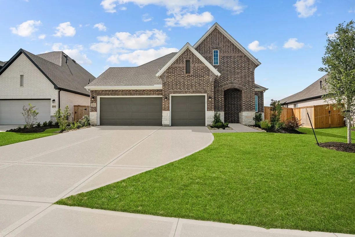 Houston Suburbs Real Estate | View 21815 Oakwood Drive | Listing