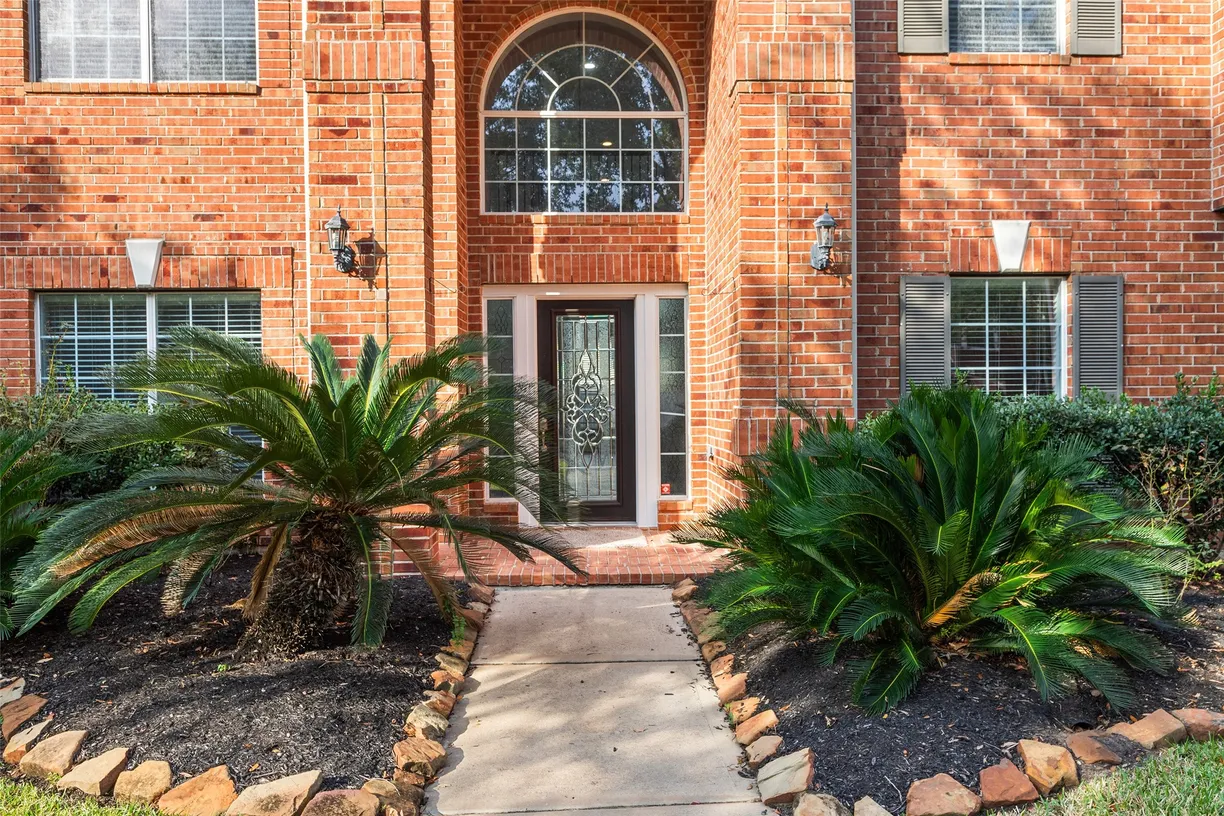 Houston Real Estate | View 4619 Huntwood Hills Lane | Listing