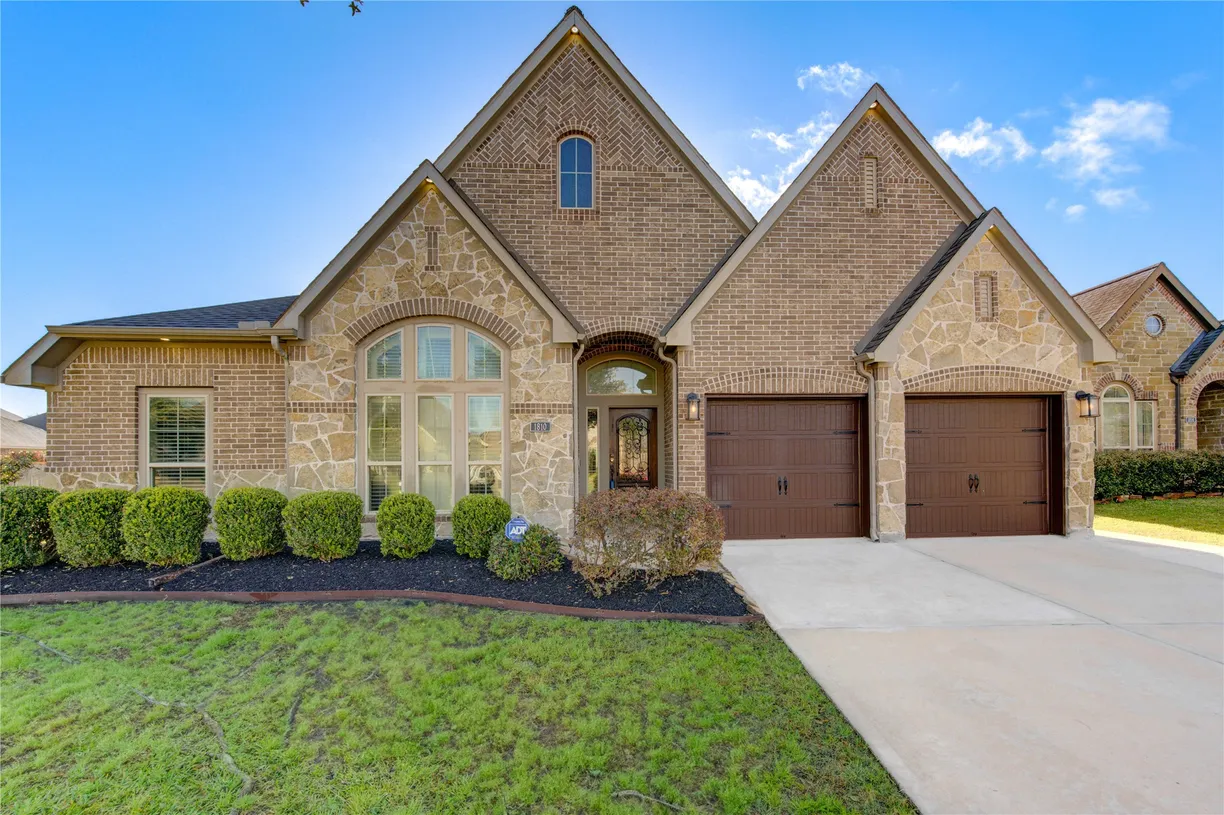 Houston Suburbs Real Estate | View 1810 Callaway Cove Court | 5 Beds, 3 Baths