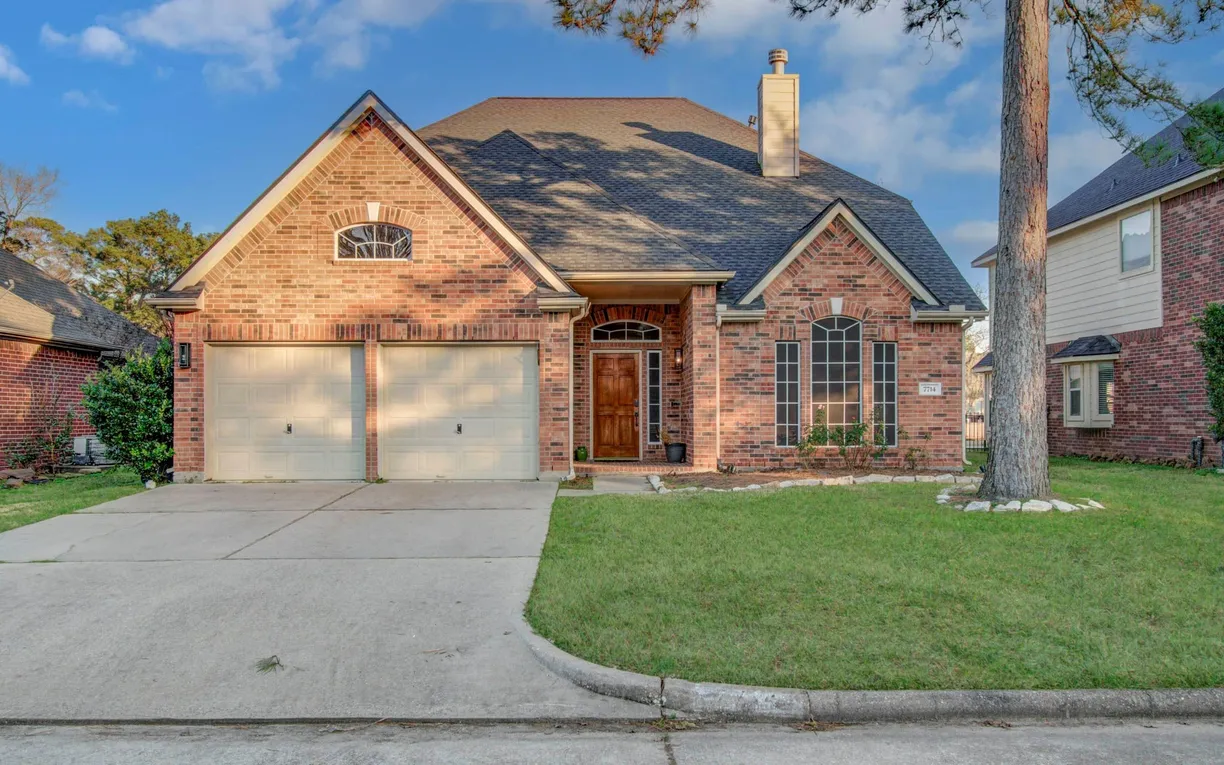 Houston Real Estate | View 7714 Trophy Place Drive | 4 Beds, 2 Baths