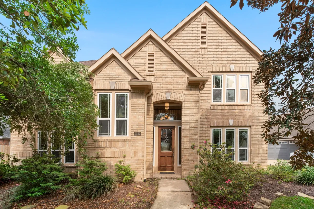 Houston Real Estate | View 2217 Le Beau Lane | 4 Beds, 2 Baths