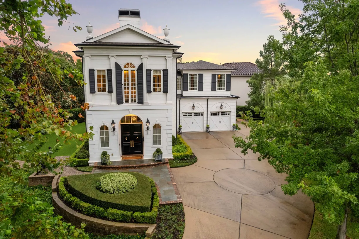 Houston Real Estate | View 6024 Memorial Drive | 3 Beds, 3 Baths