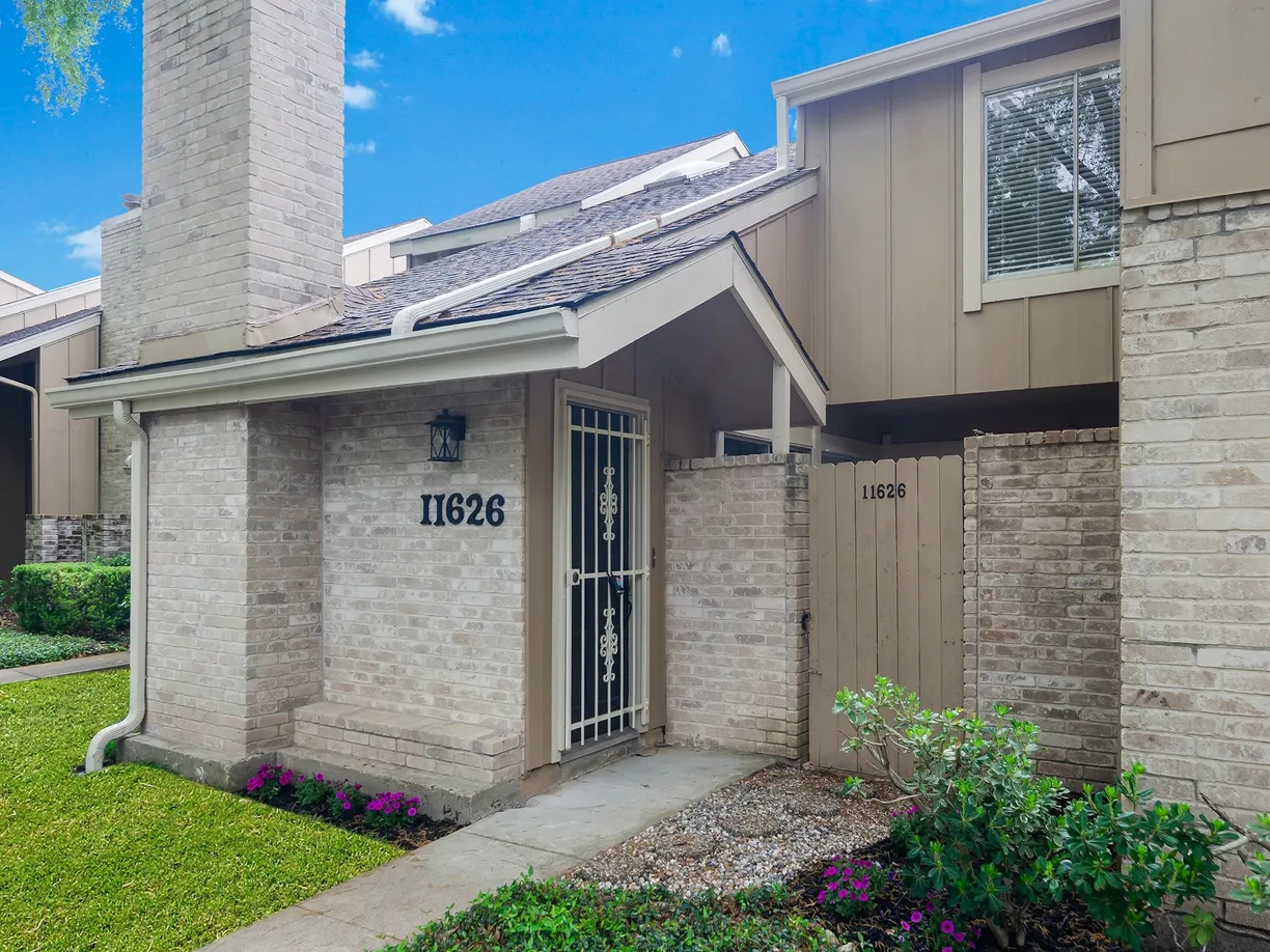 Houston Real Estate | View 11626 Village Place Dr Drive, 326 | Listing