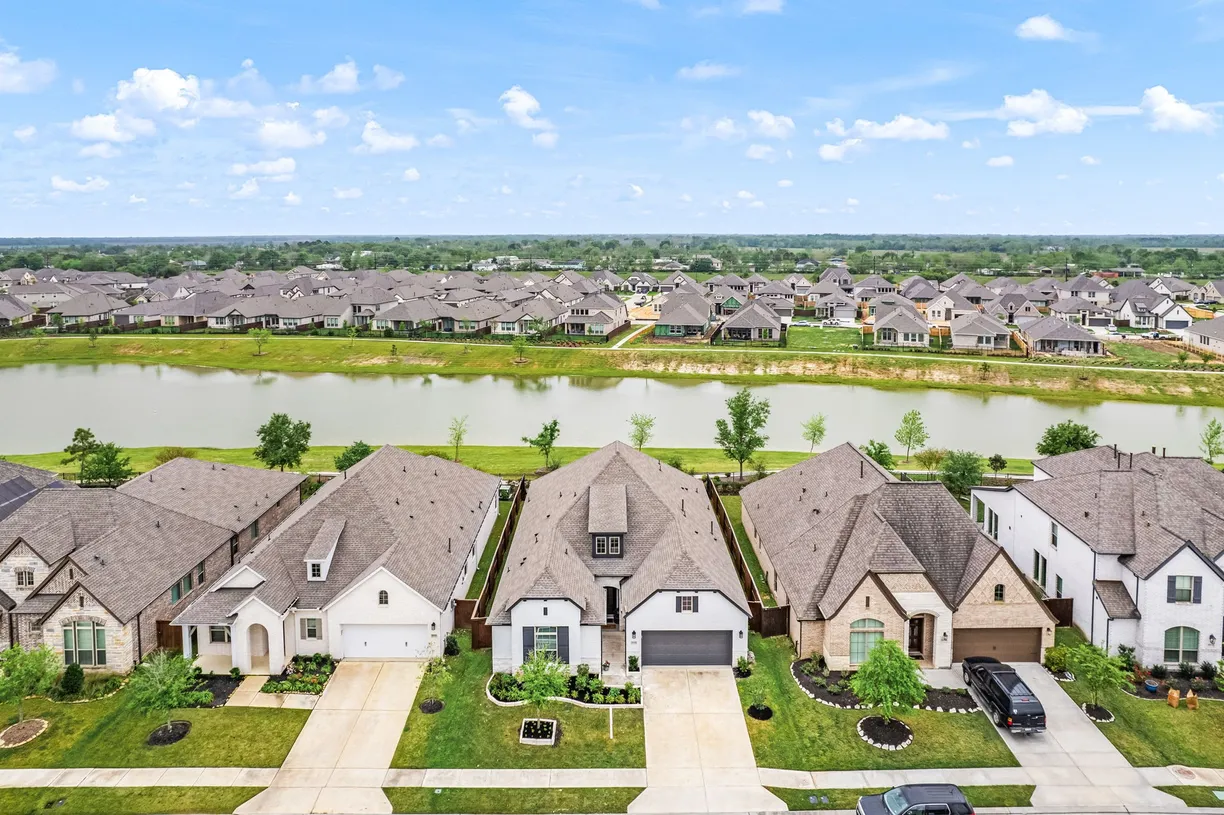 Houston Real Estate | View 10215 Napier Drive | 4 Beds, 4 Baths