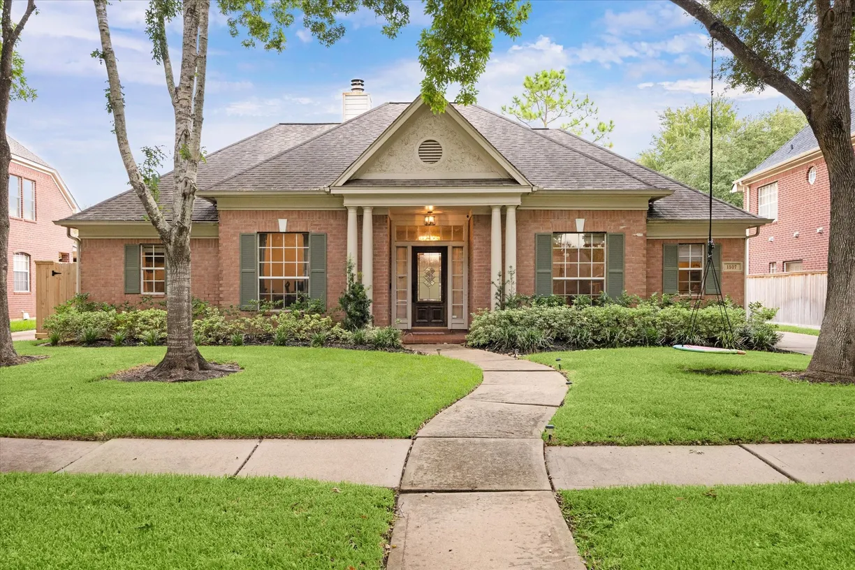 1507 Pecan Trace Court Sugar Land TX 77479 Property for sale