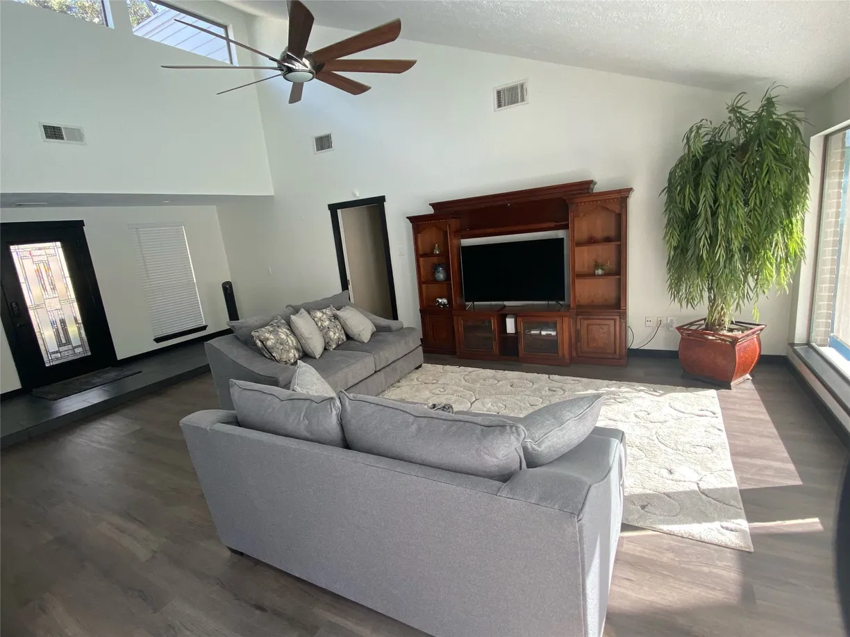 Houston Real Estate | View 11603 Pebbleton Drive | Listing