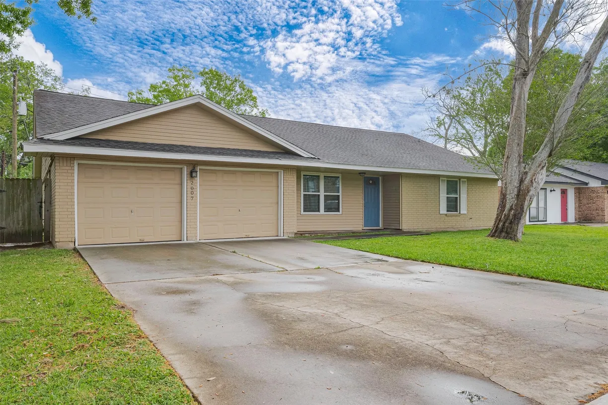 Houston Real Estate | View 2007 Lamar Drive | Listing