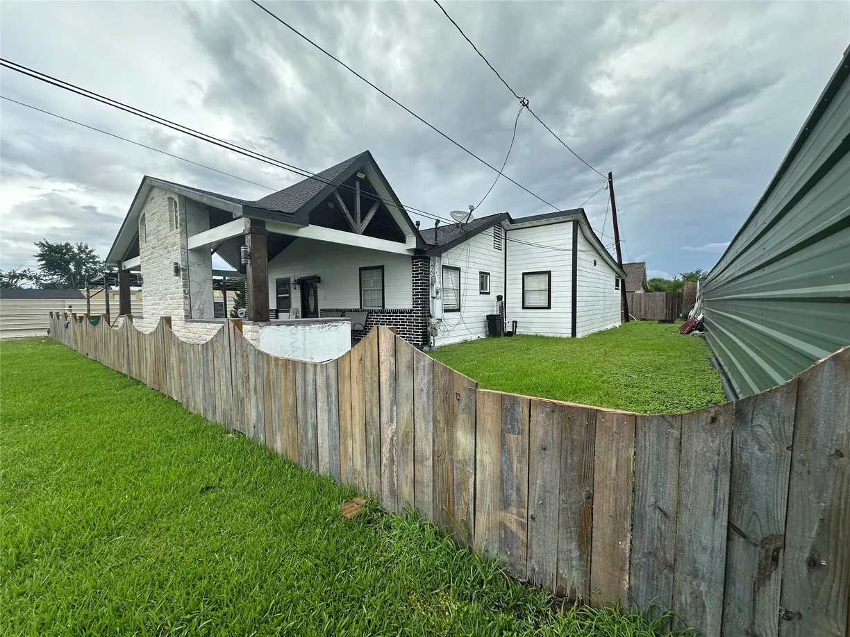 Houston Real Estate | View 3335 Lafferty Road, A | Listing