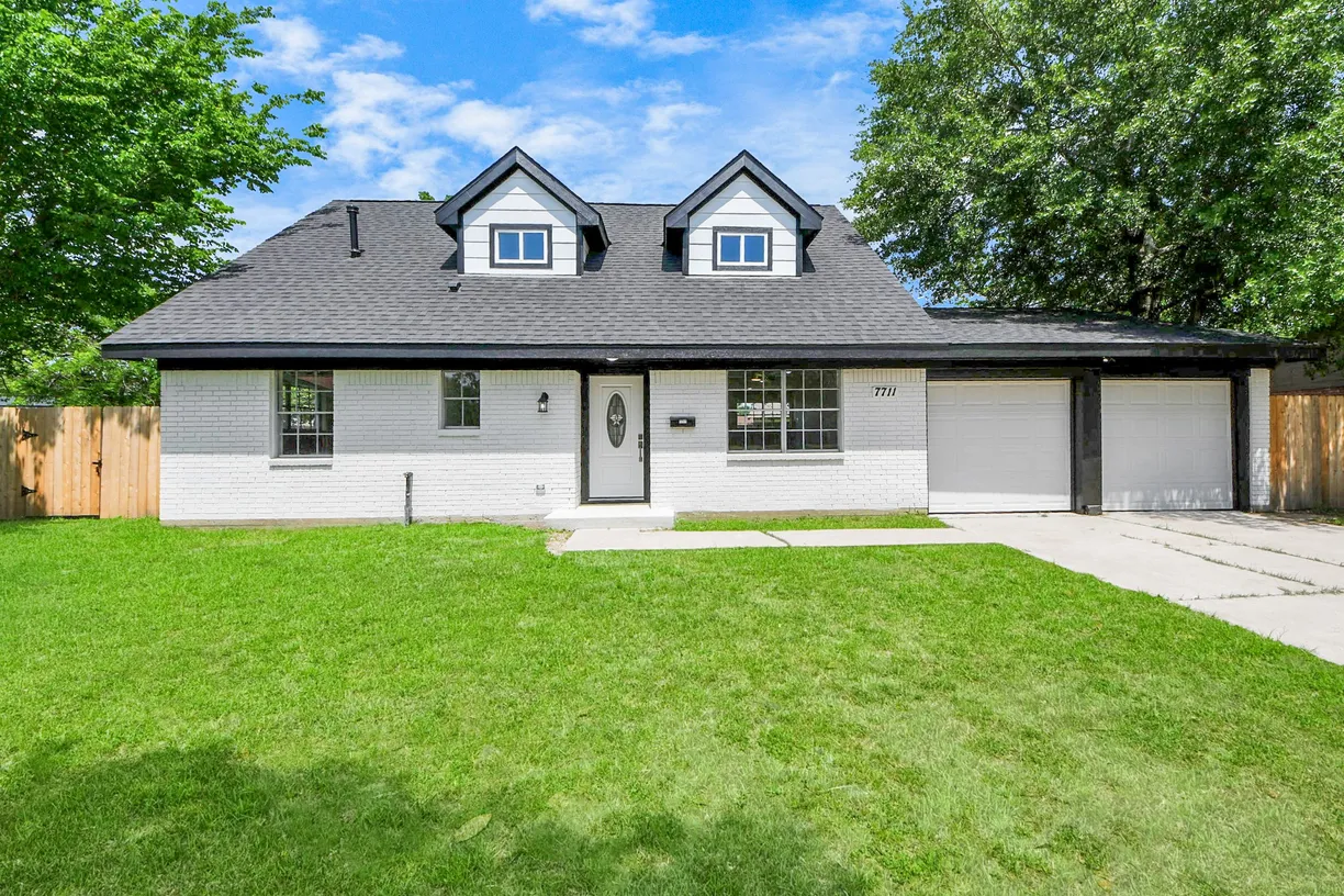 Houston Real Estate | View 7711 Wayfarer Lane | 4 Beds, 2 Baths