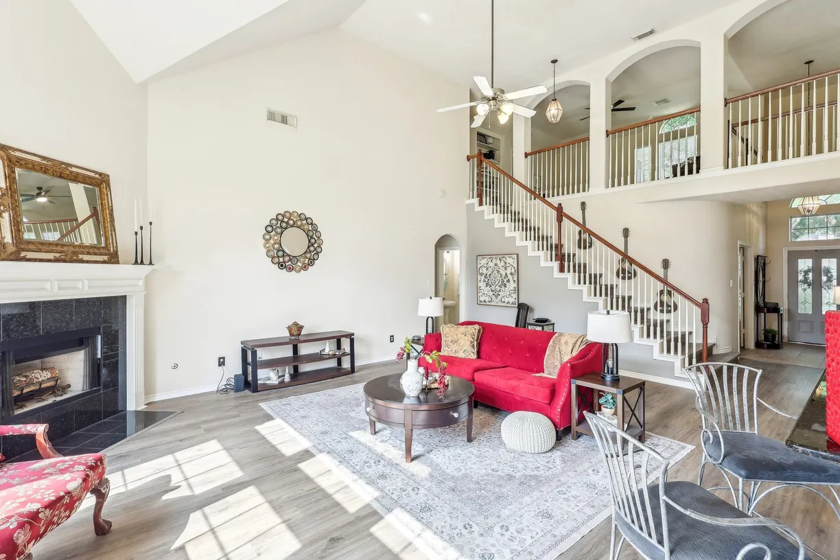 Houston Real Estate | View 514 Plantain Lane | 6 Beds, 3 Baths