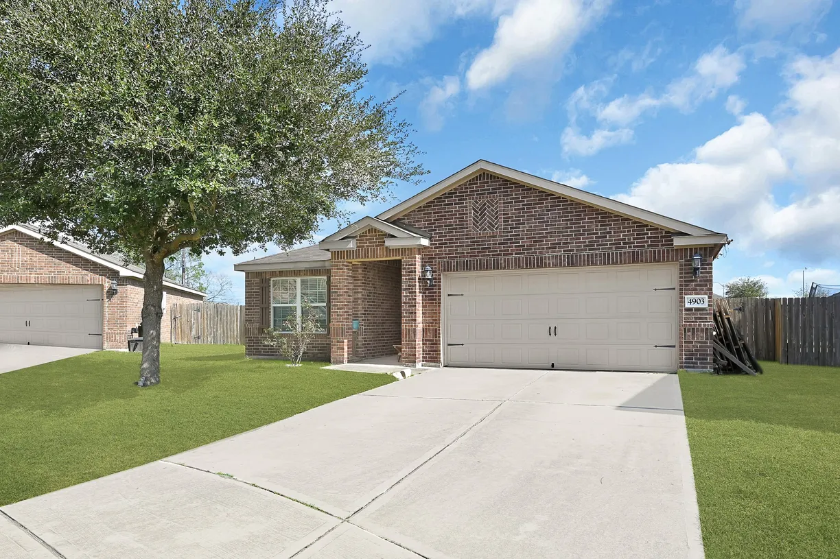 Houston Real Estate | View 4903 Arbury Hill Lane | Listing