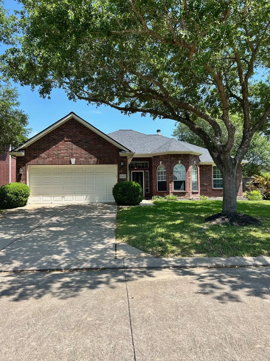 Houston Real Estate | View 3343 Summerwood Lane | 3 Beds, 2 Baths
