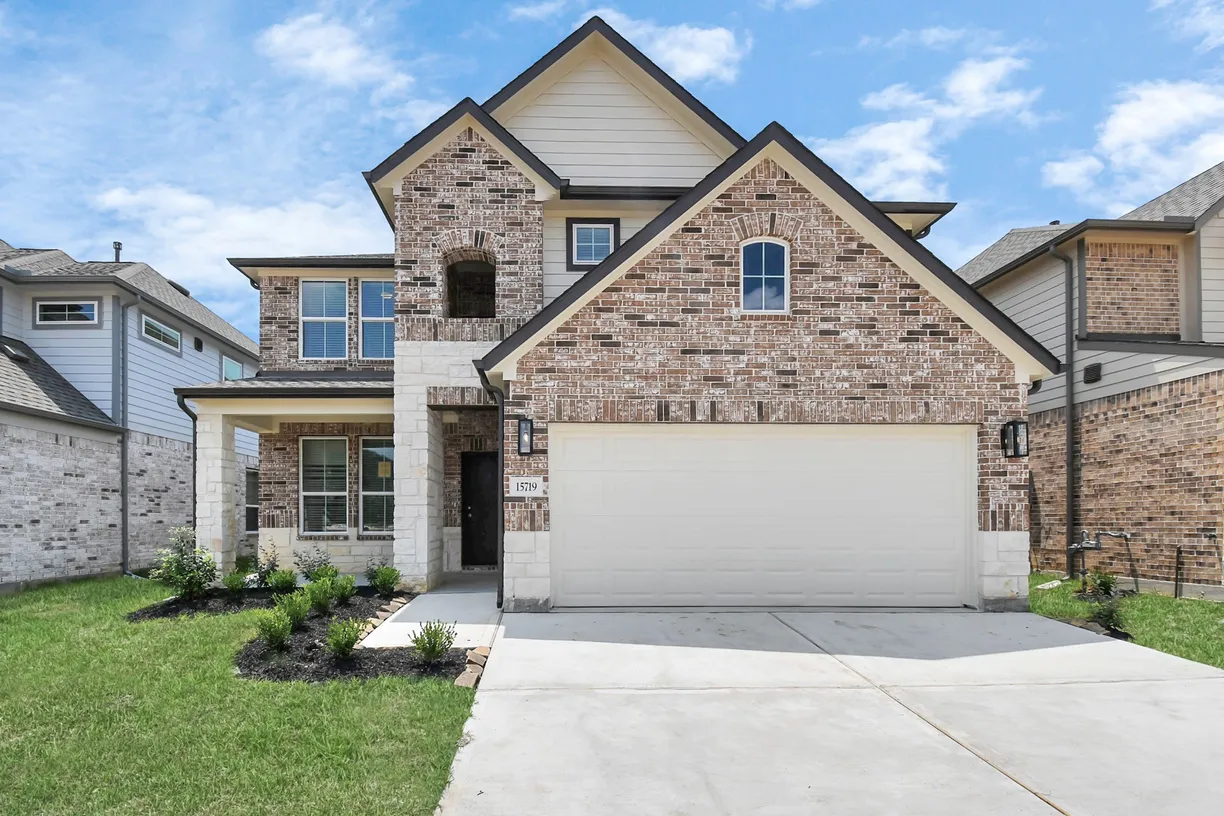 Houston Real Estate | View 15719 Walnut Leaf Lane | Listing