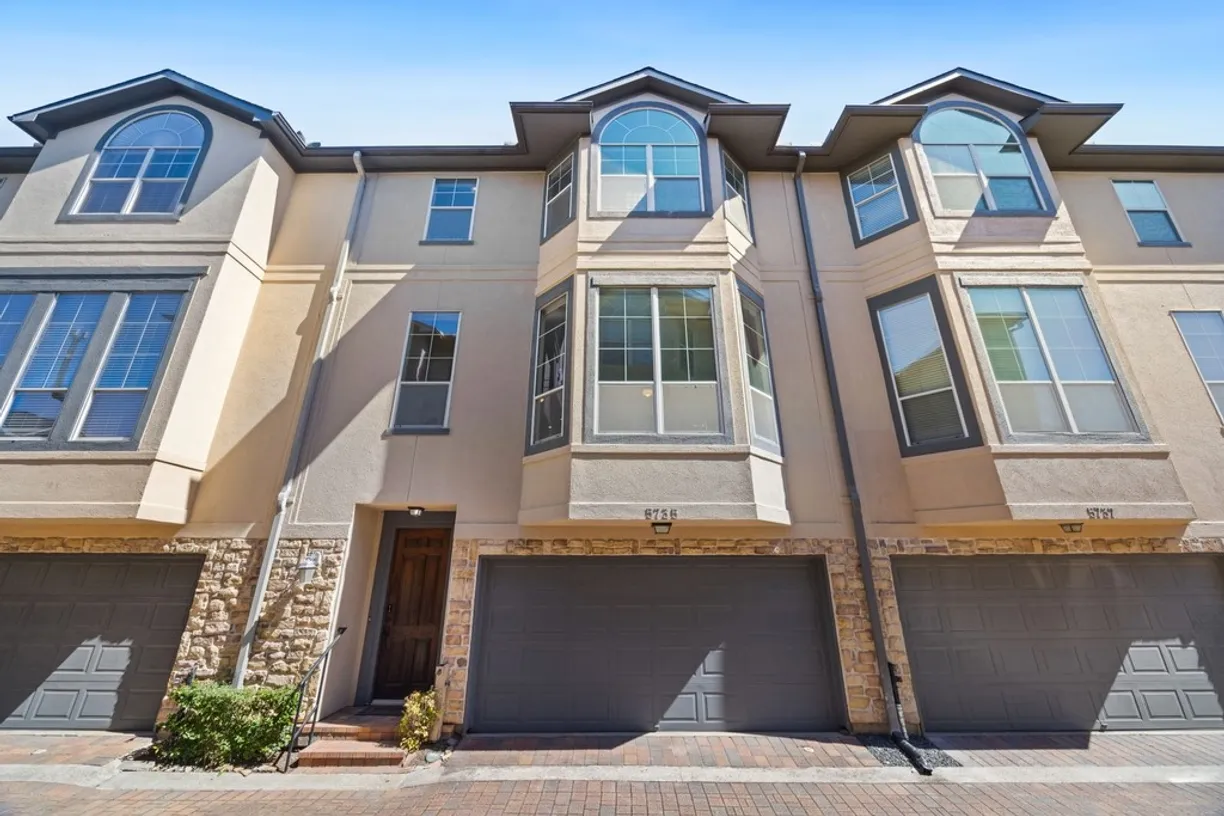 Houston Real Estate | View 5735 Kansas Street | 3 Beds, 3 Baths