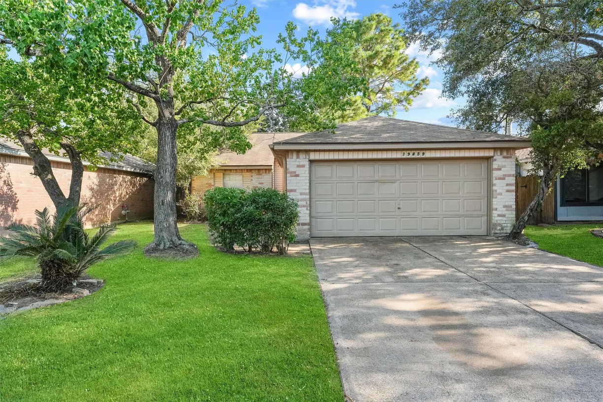 Houston Real Estate | View 19459 Cypress Canyon Drive | 3 Beds, 2 Baths