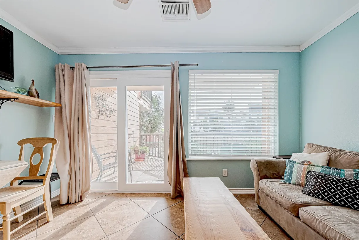 Houston Real Estate | View 9520 Seawall Blvd, 135 | Listing