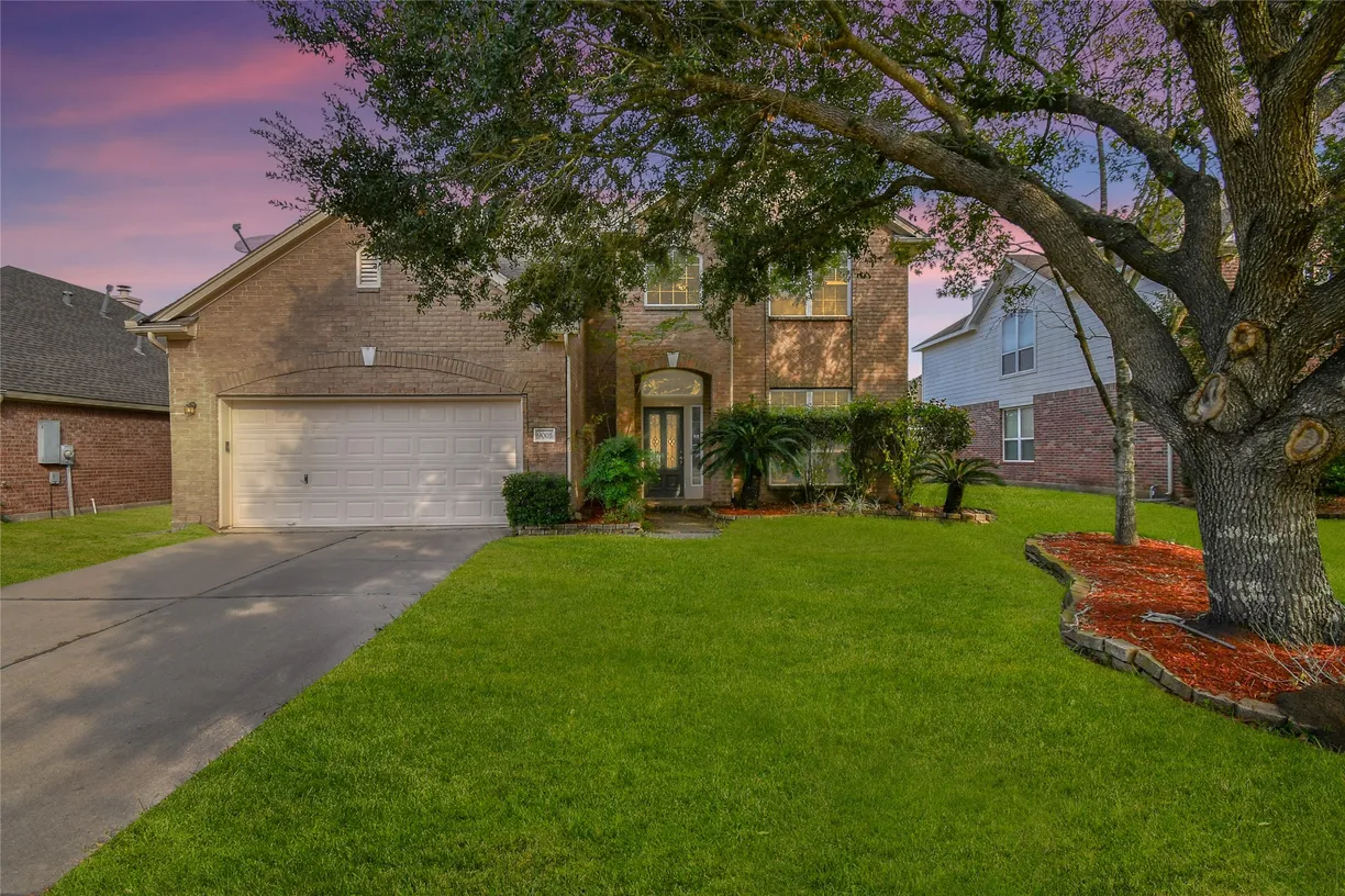 Houston Real Estate | View 9005 Sundown Drive | 4 Beds, 2 Baths