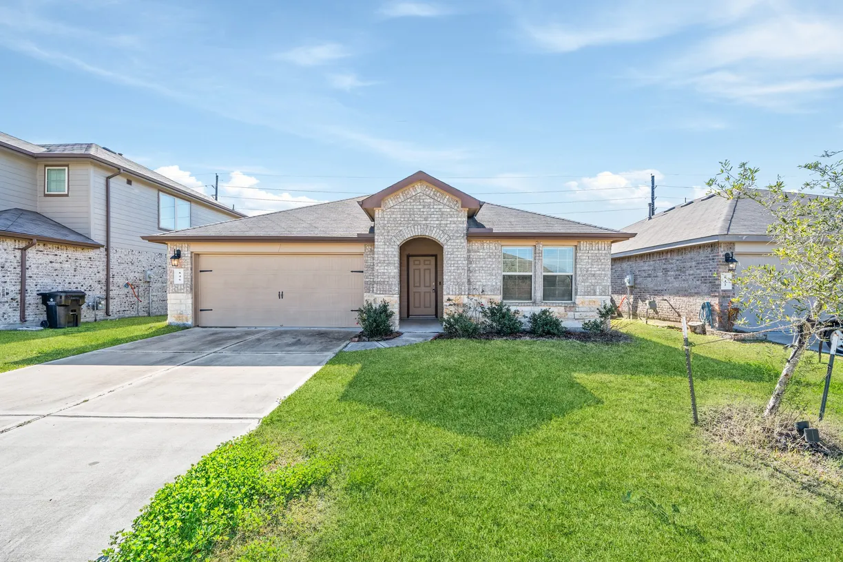 Houston Real Estate | View 846 Autumn Flats Way | 4 Beds, 3 Baths